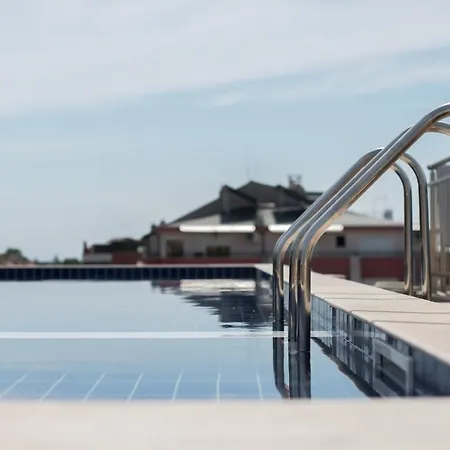 Cinema 4* Primorszko