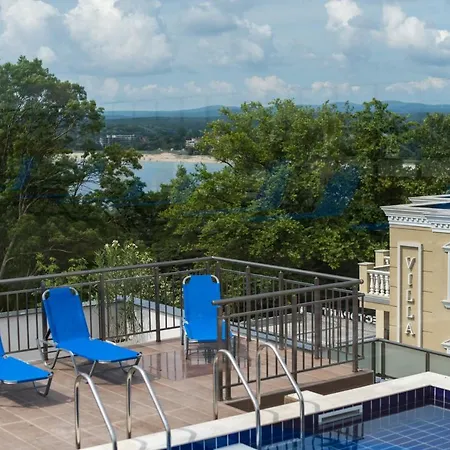 Cinema 4* Primorszko