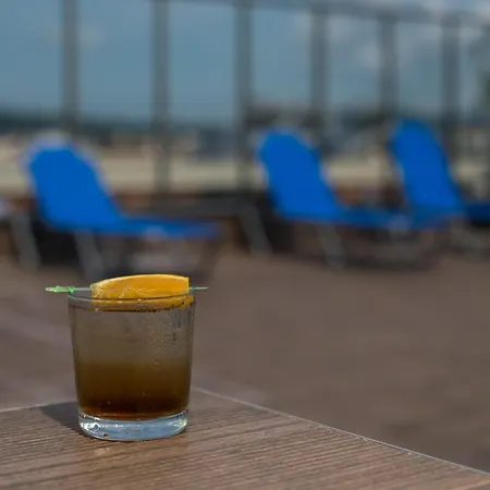 Cinema Szálloda Primorszko