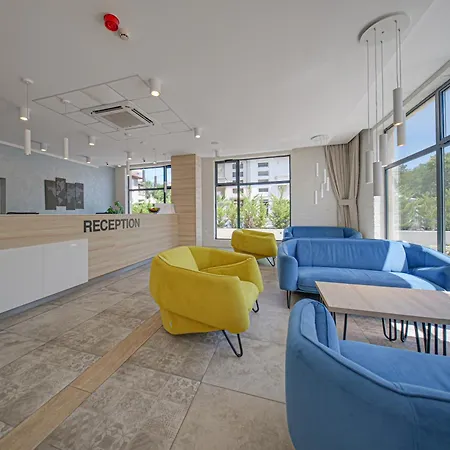 Cinema Hotel 4*